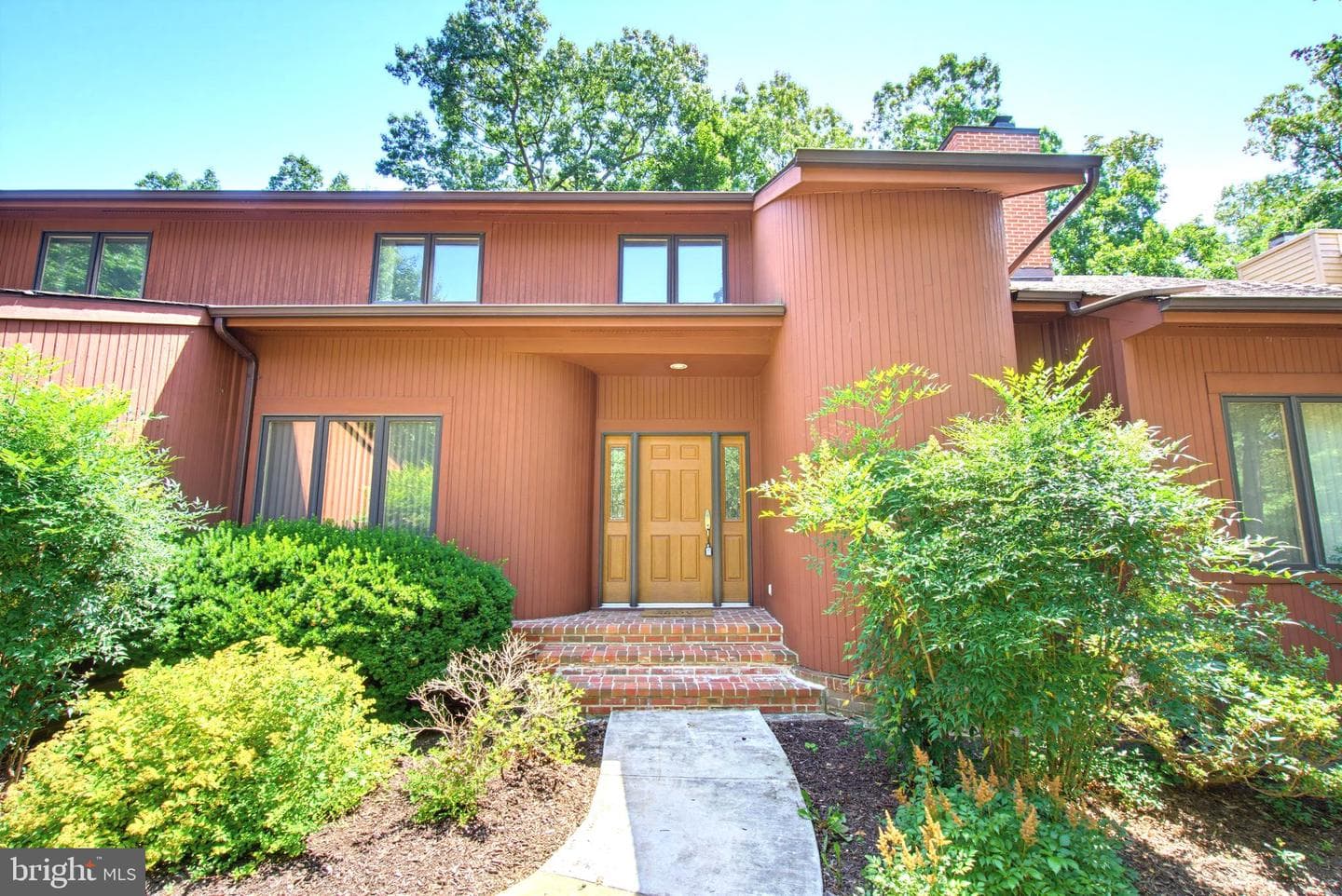 6181 Wooded Run Drive photo 4