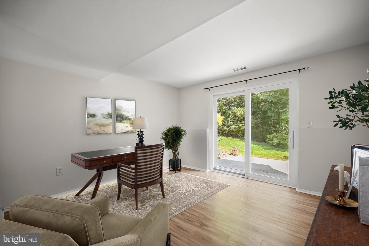 5435 The Bridle Path photo 10