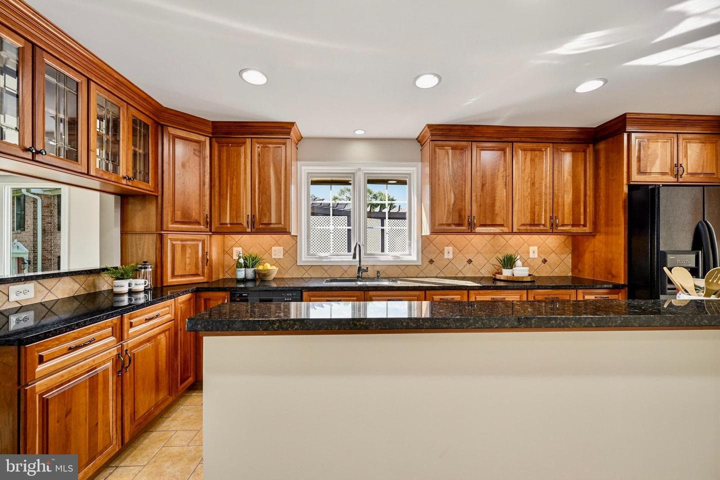 5016 Brampton Parkway photo 13