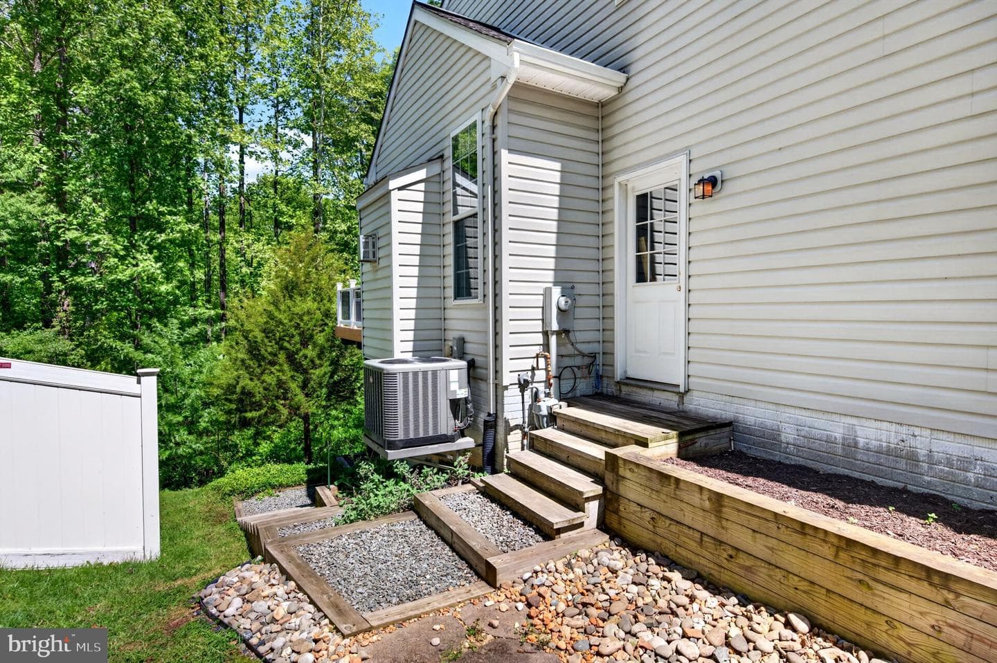 7239 Lyndsey Way photo 24
