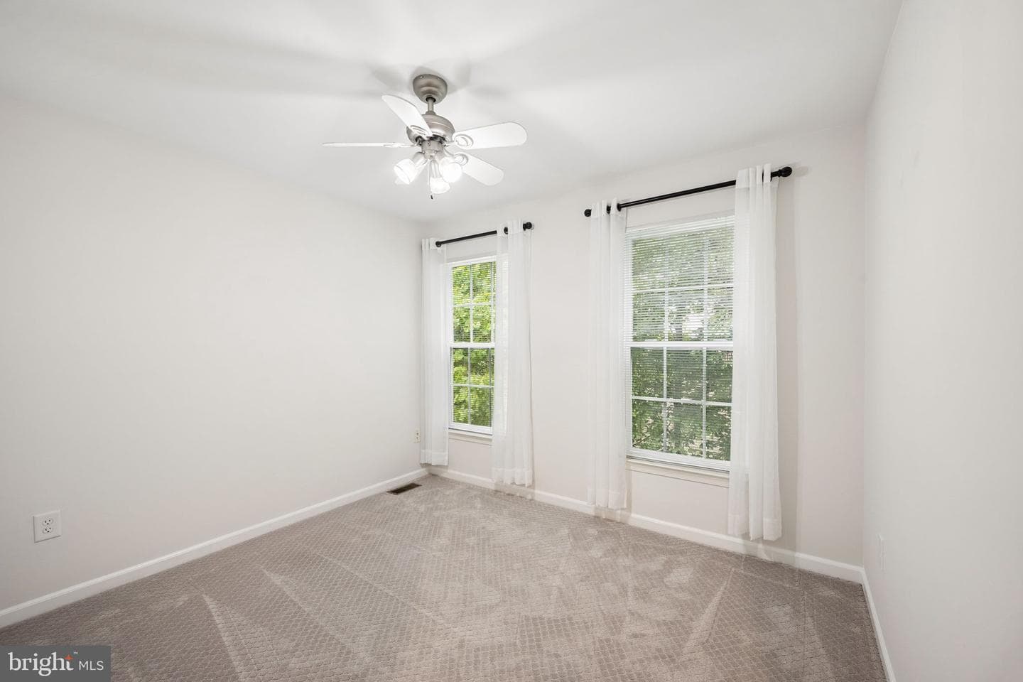 7239 Lyndsey Way photo 42