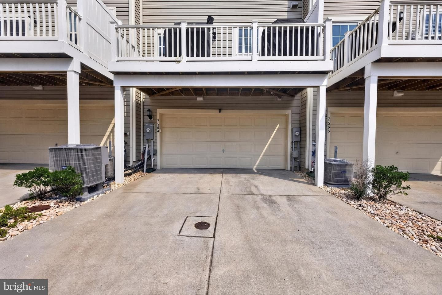 7564 Warburg Way photo 48