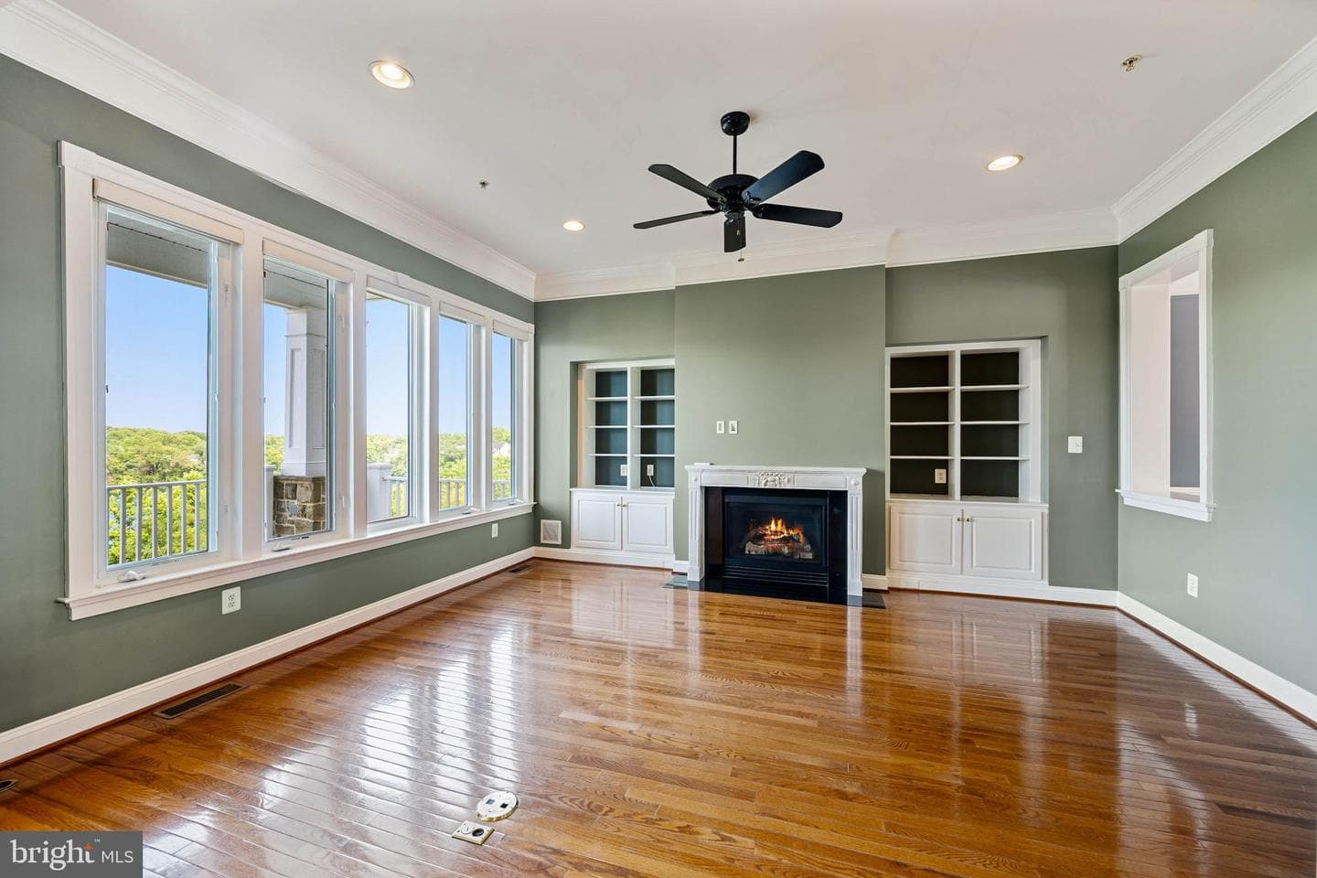 8741 Lake Edge Drive photo 26