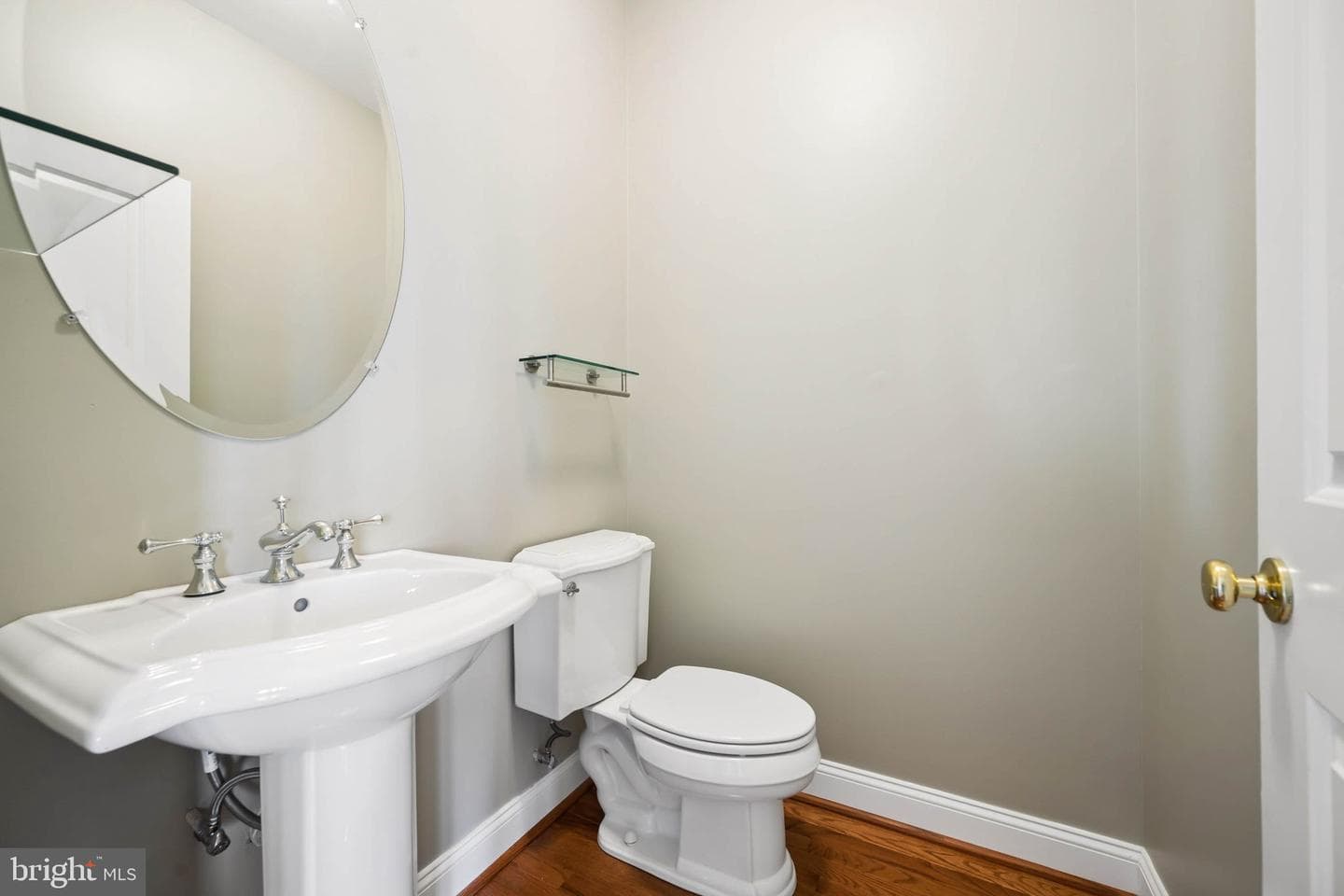 8741 Lake Edge Drive photo 32