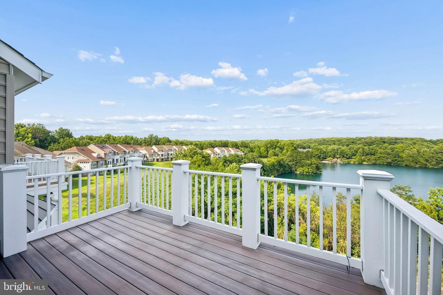 8741 Lake Edge Drive photo 39