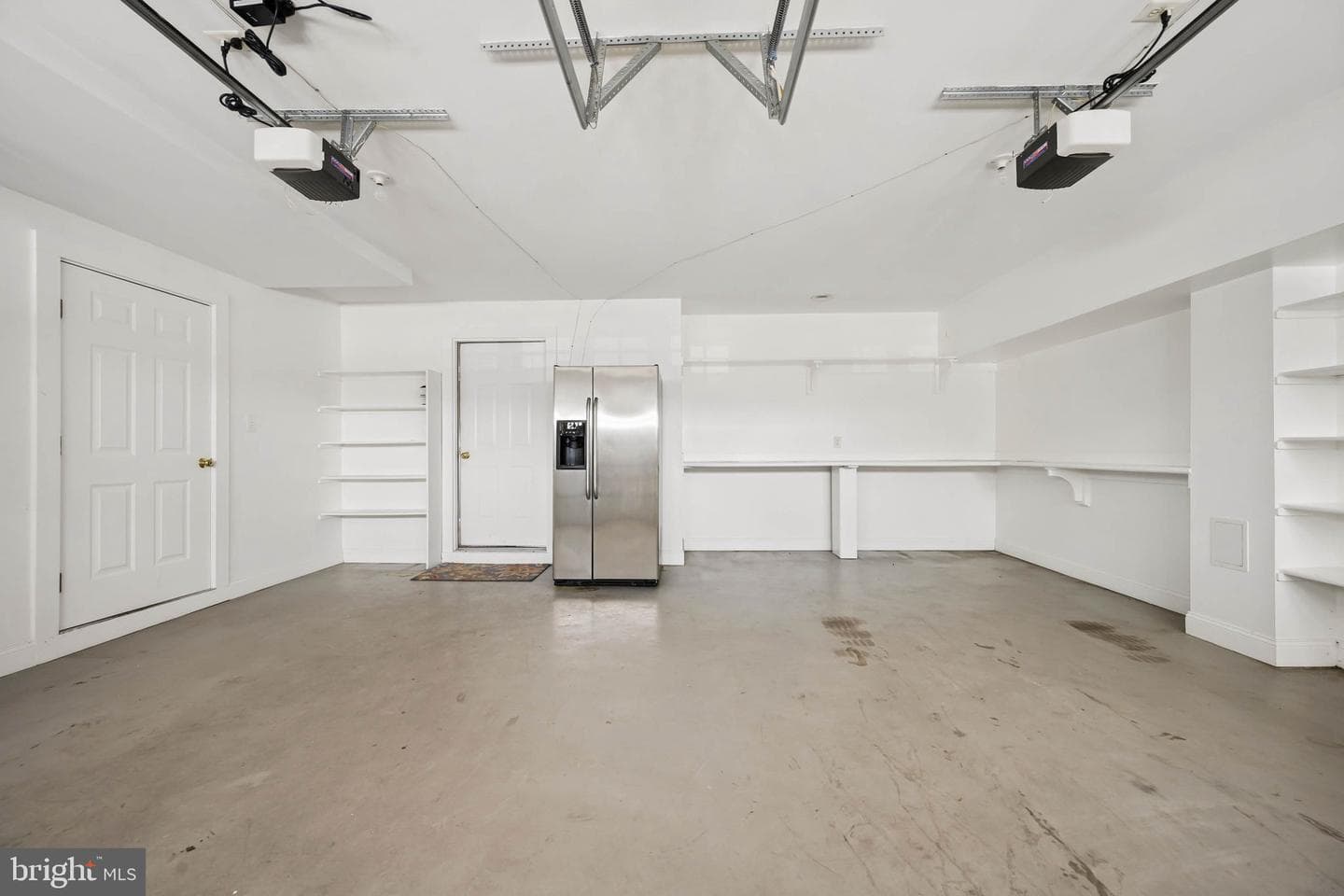 8741 Lake Edge Drive photo 59