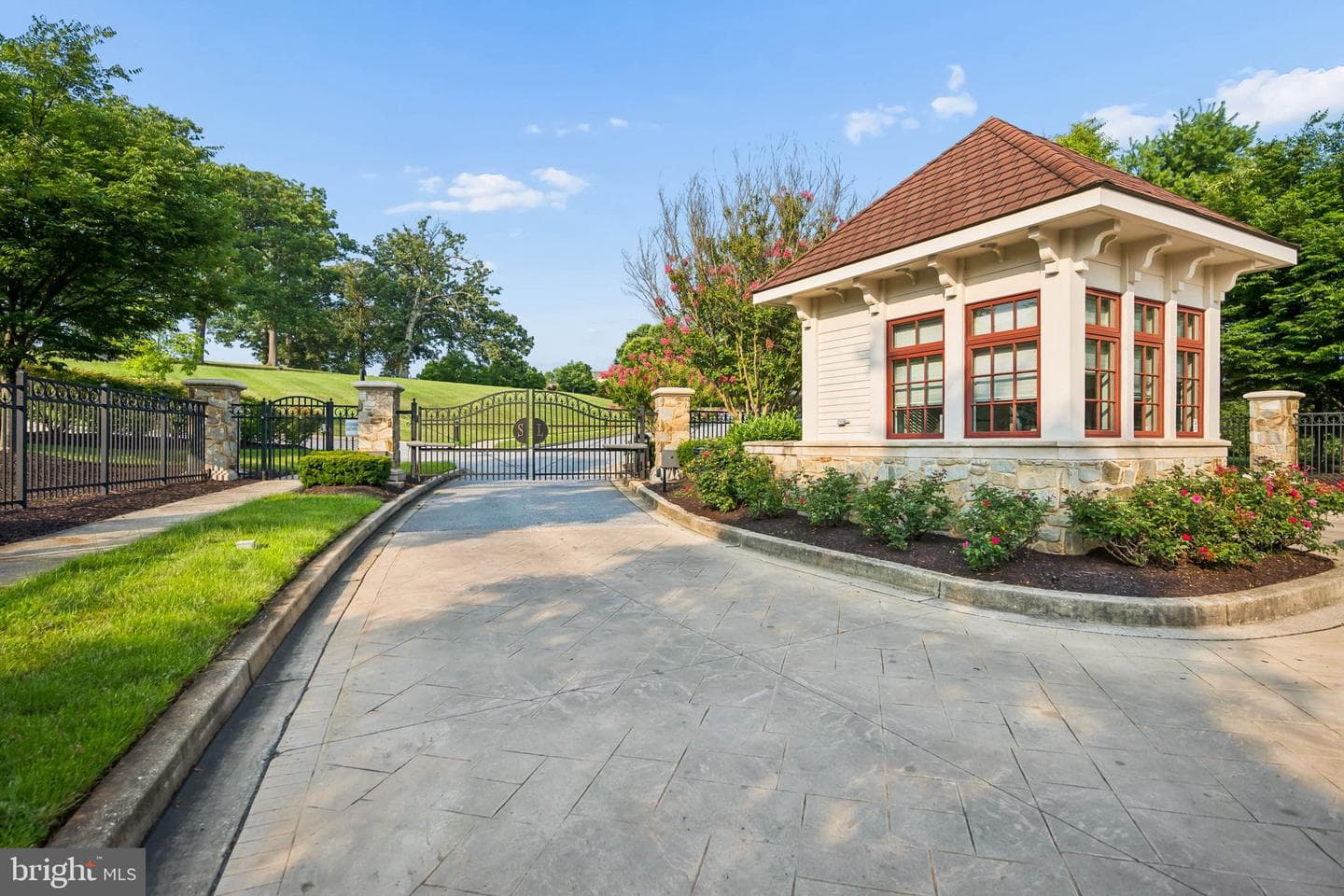 8741 Lake Edge Drive photo 60