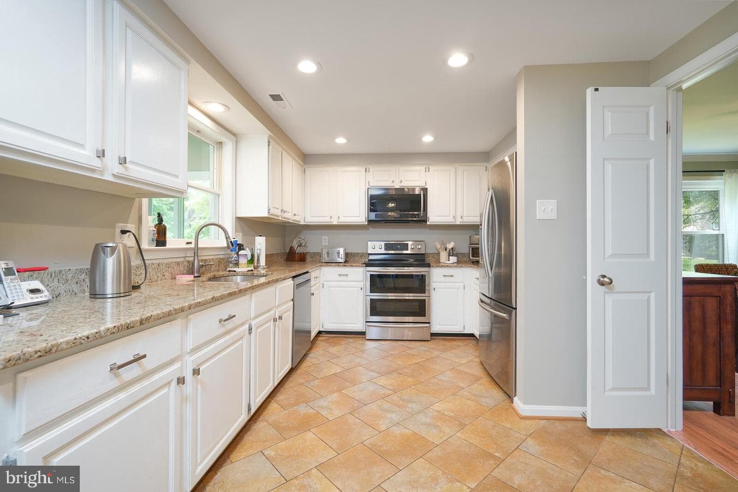 10914 Shadow Lane photo 26