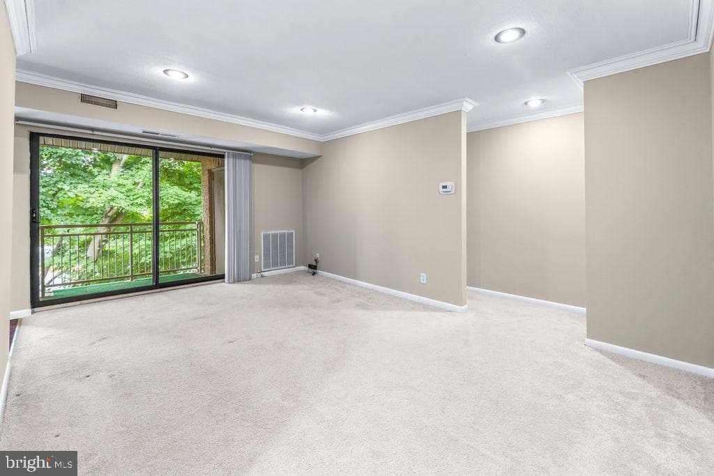6099 Majors Lane #9 photo 14