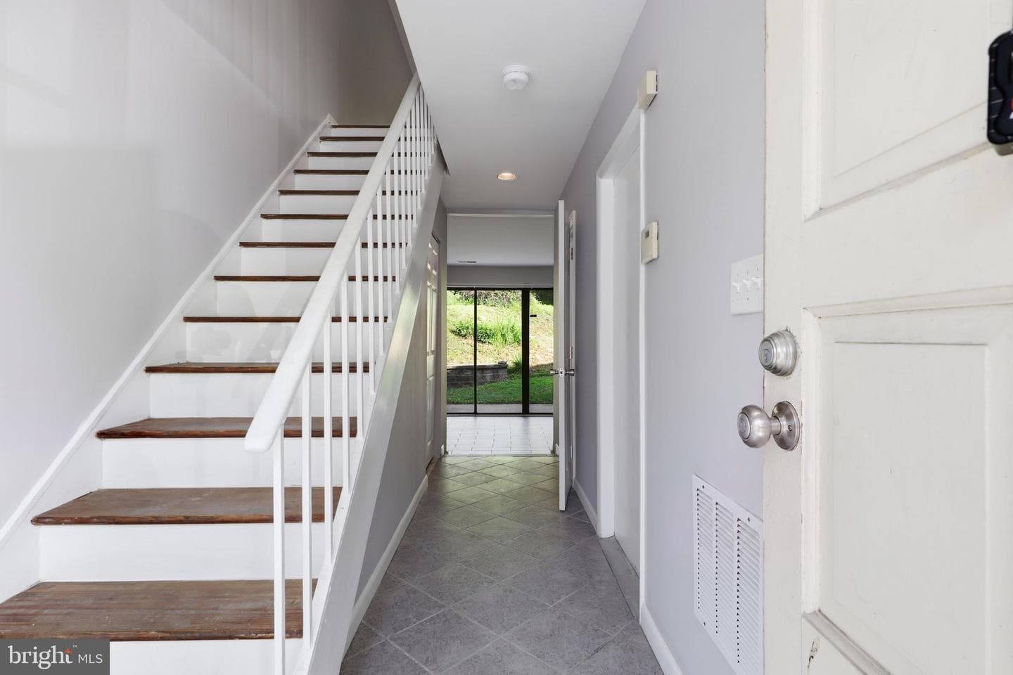 5538 Vantage Point Road photo 6
