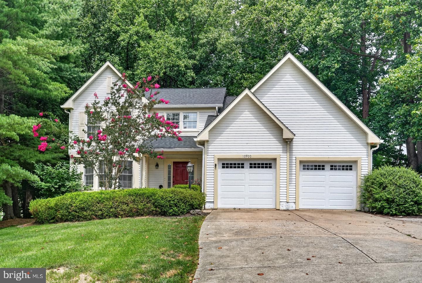 10900 Harmel Drive photo 3
