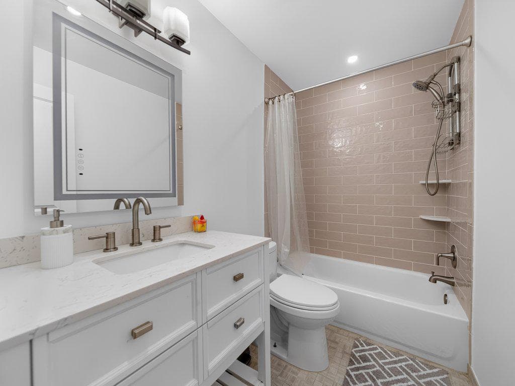 10124 Stansfield Road photo 26