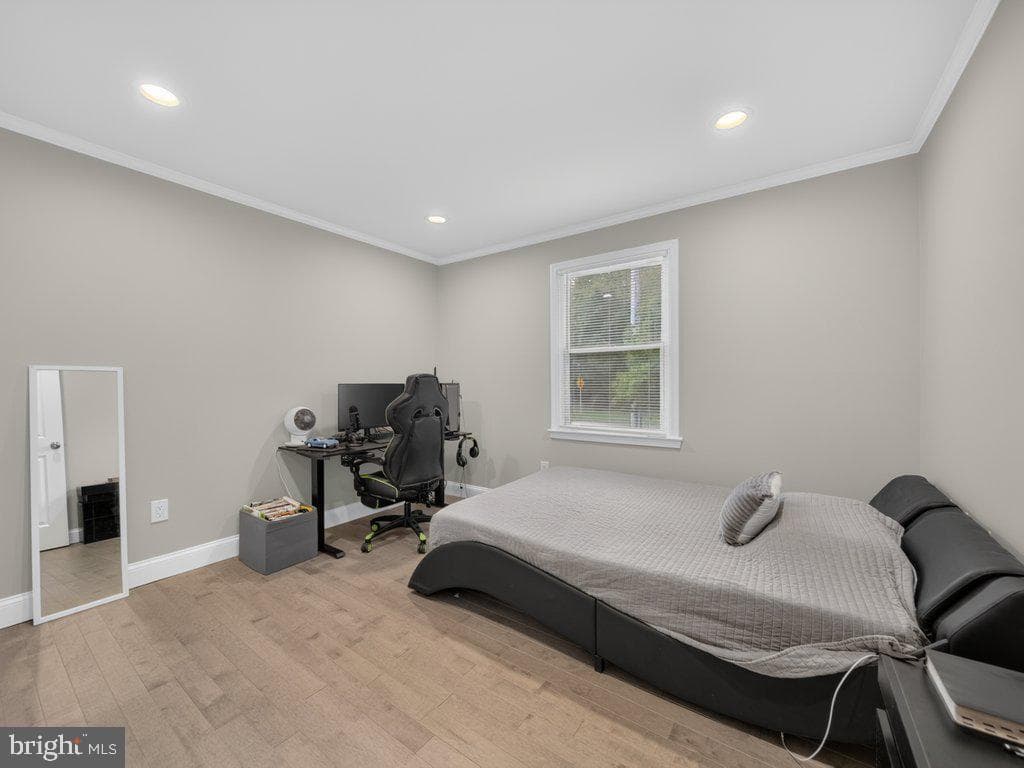 10124 Stansfield Road photo 27