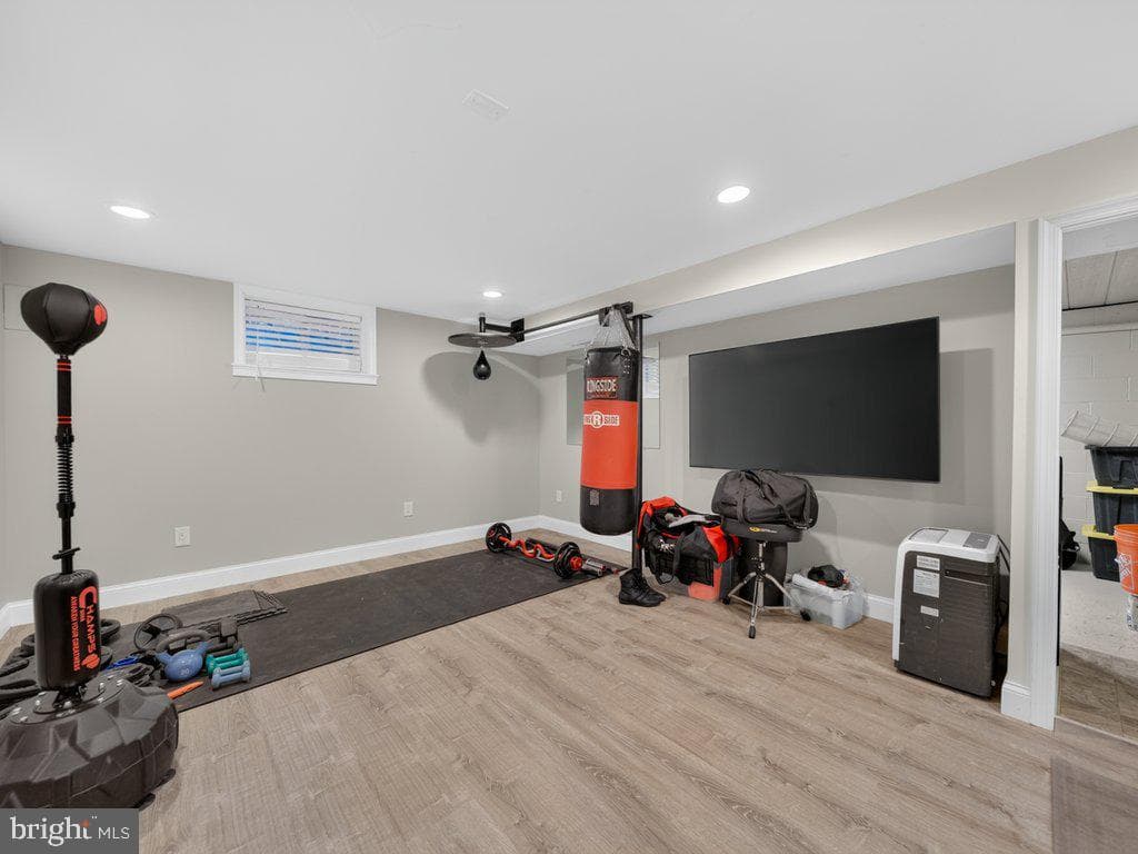 10124 Stansfield Road photo 32
