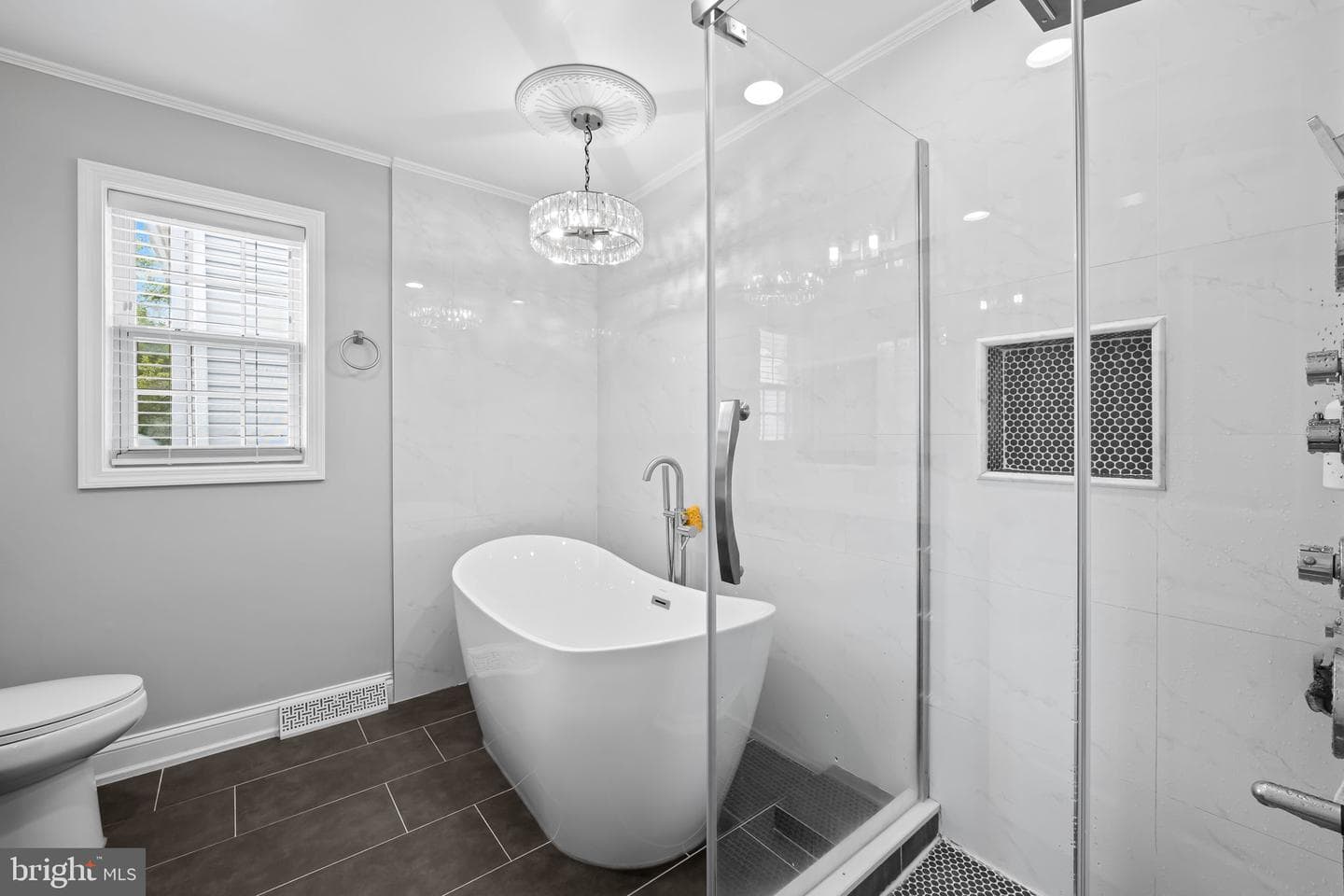 7204 Old Friendship Way photo 35