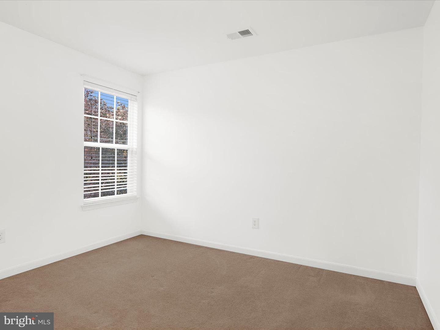 100 Adela Way photo 25