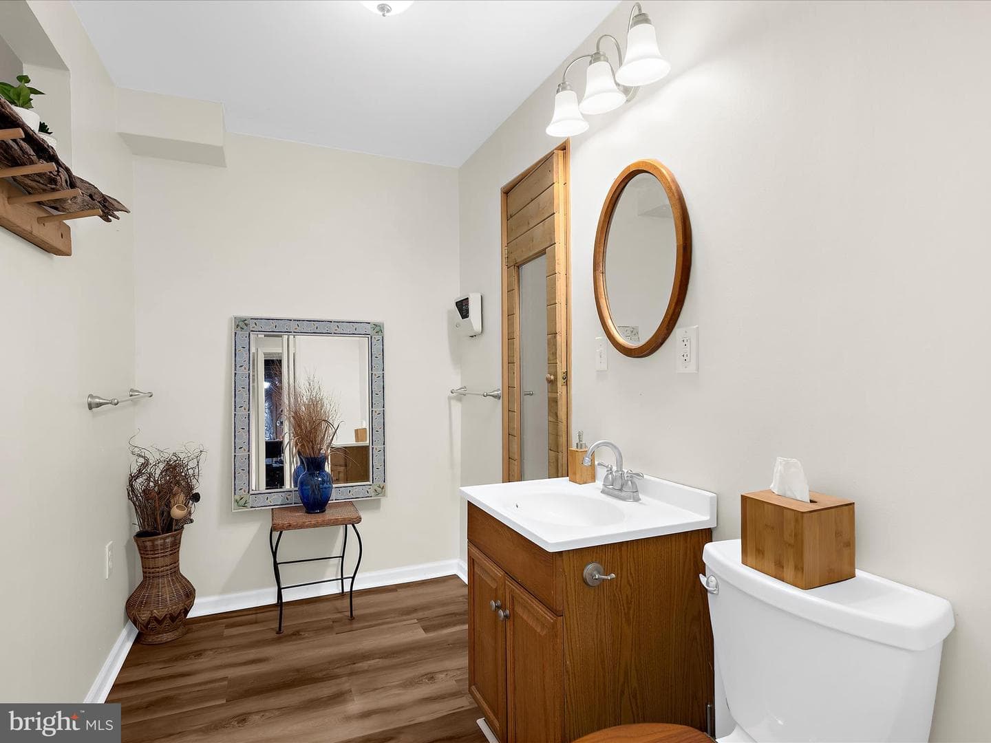 100 Adela Way photo 39