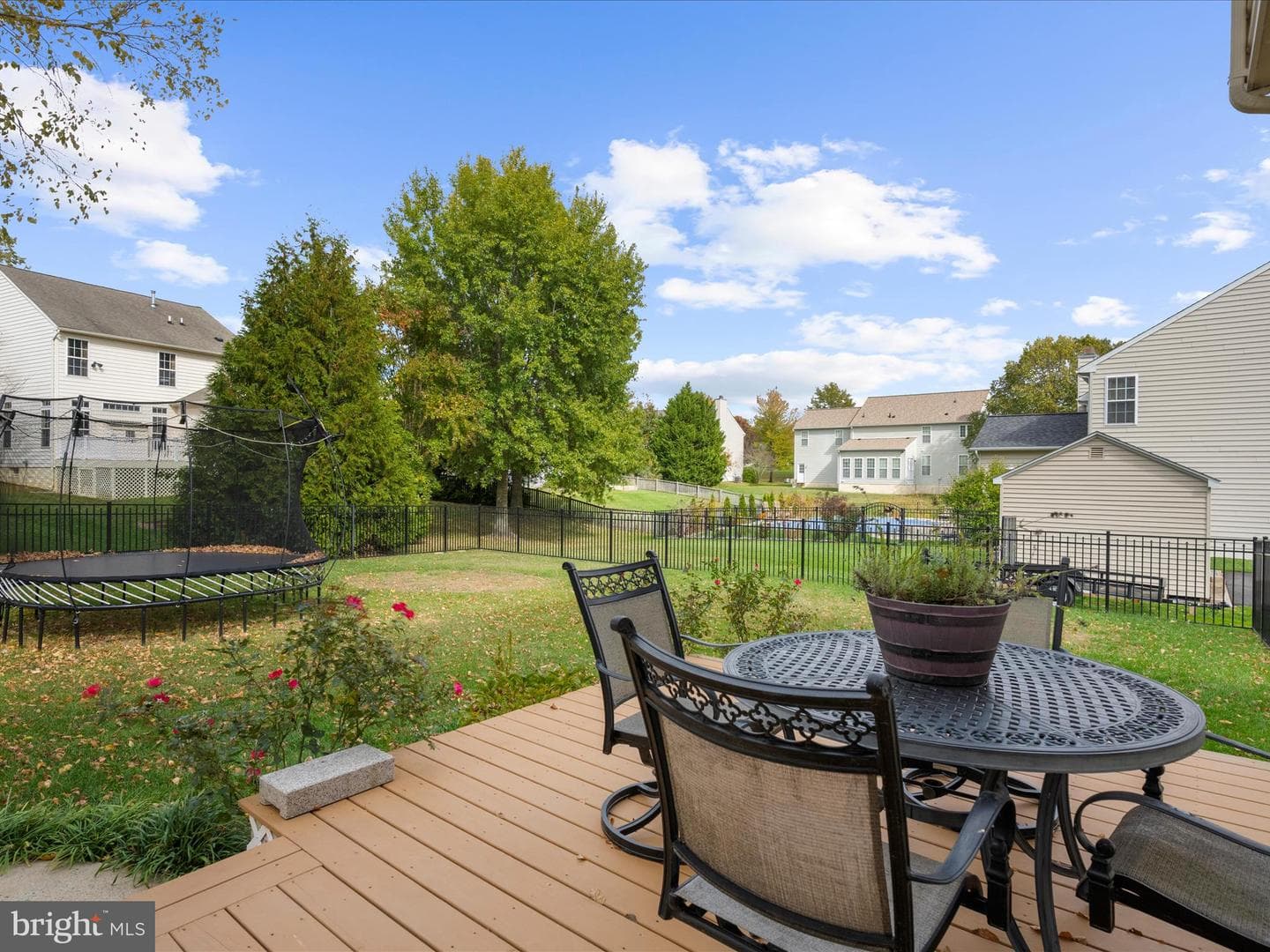 100 Adela Way photo 5