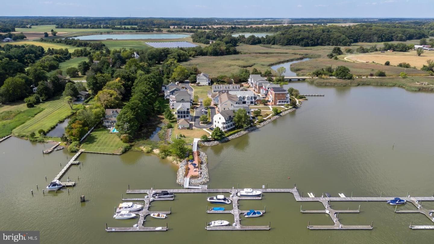 118 Little Harbor Way #202