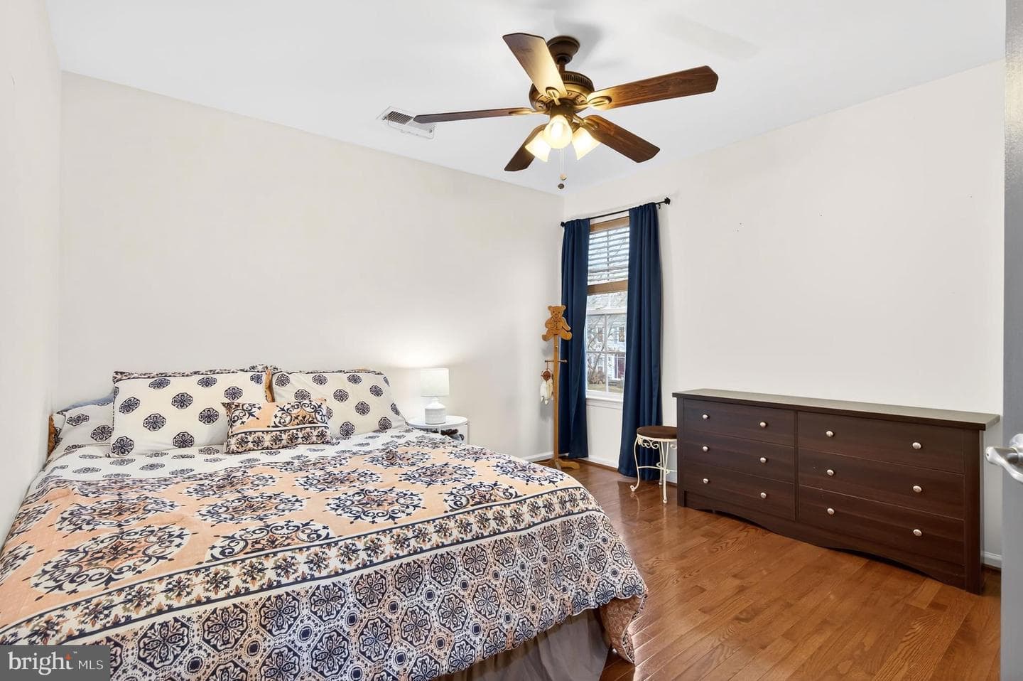 218 Camelot Drive photo 32