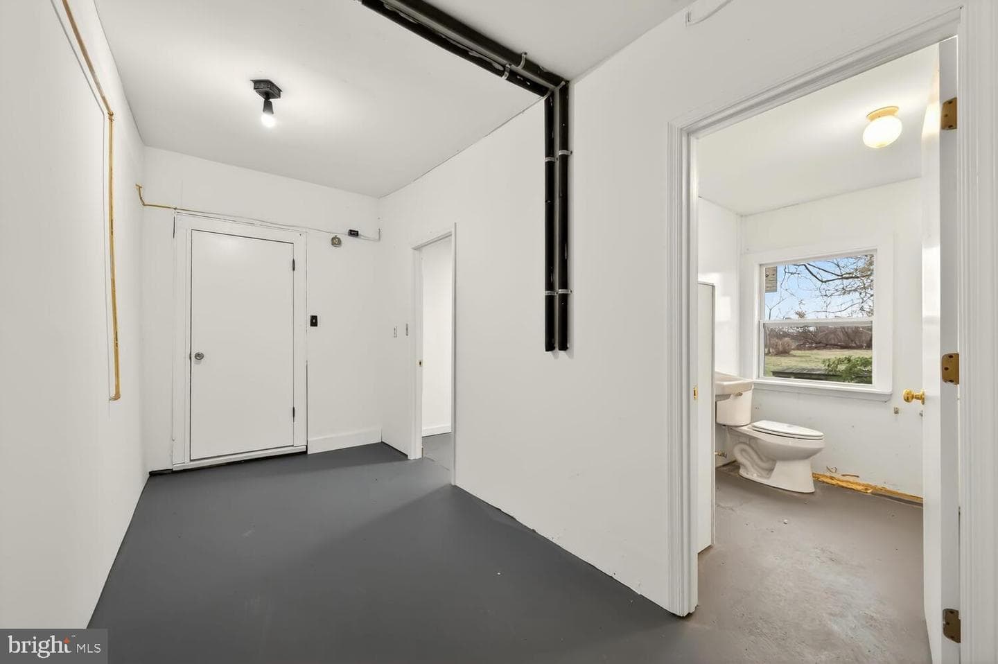 6746 Quaker Neck Road photo 24