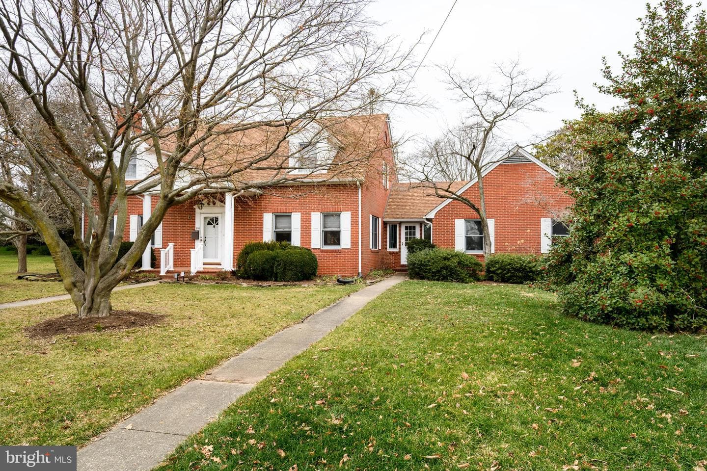 201 Greenwood Avenue photo 2