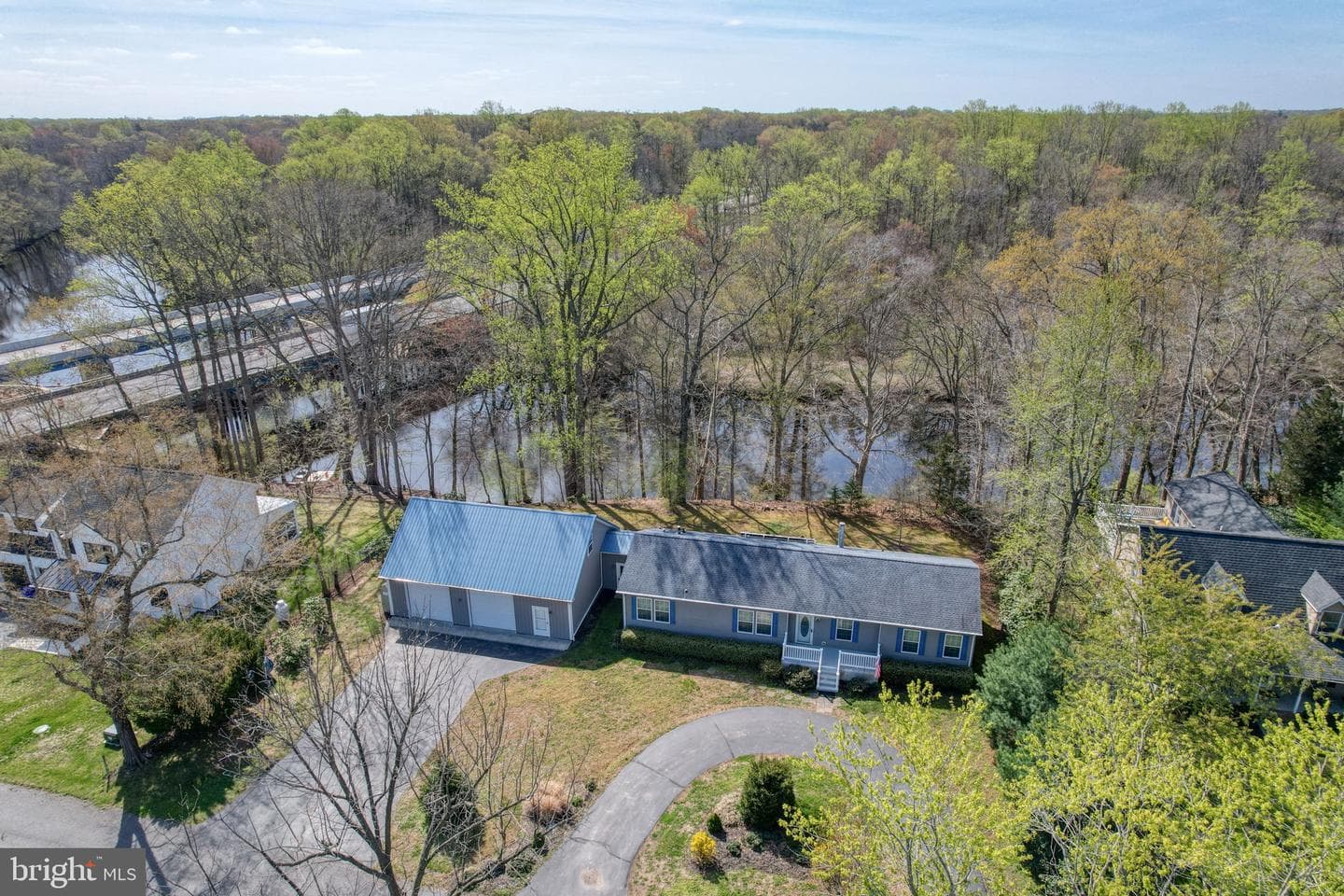 31729 W Edge Road photo 2
