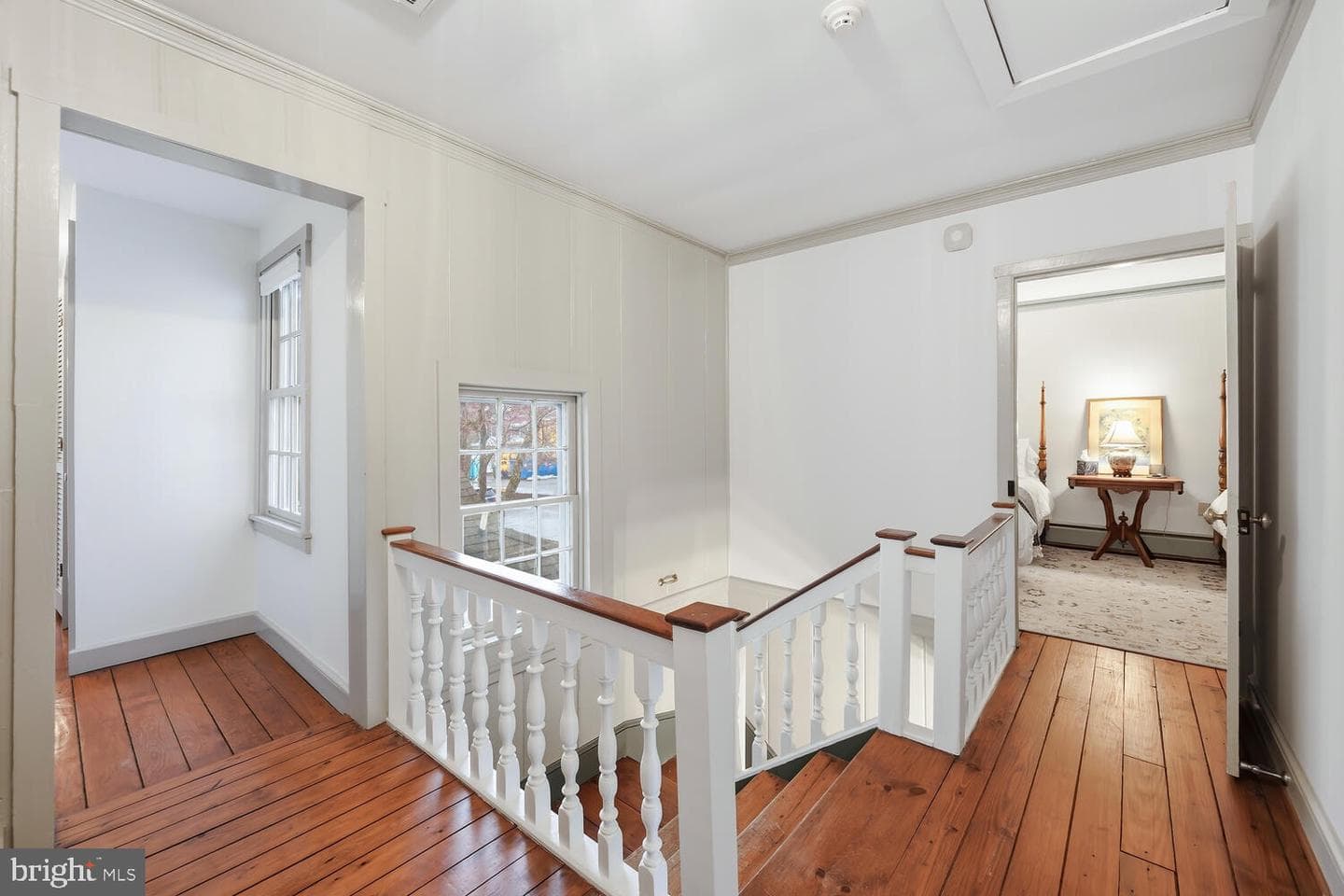 106 N Queen St photo 53
