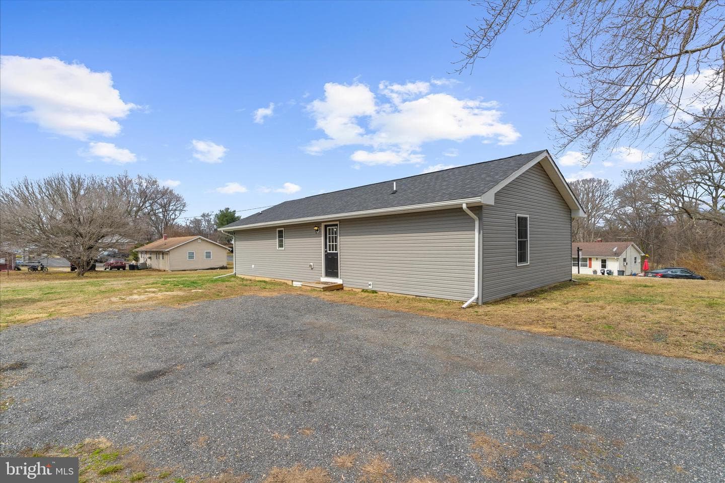 301 Lincoln Drive photo 24