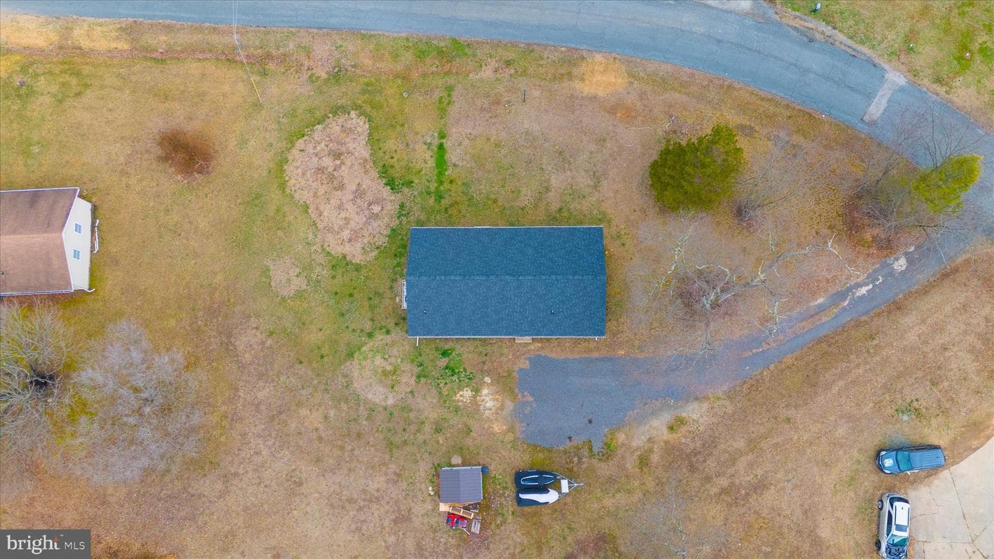 301 Lincoln Drive photo 28