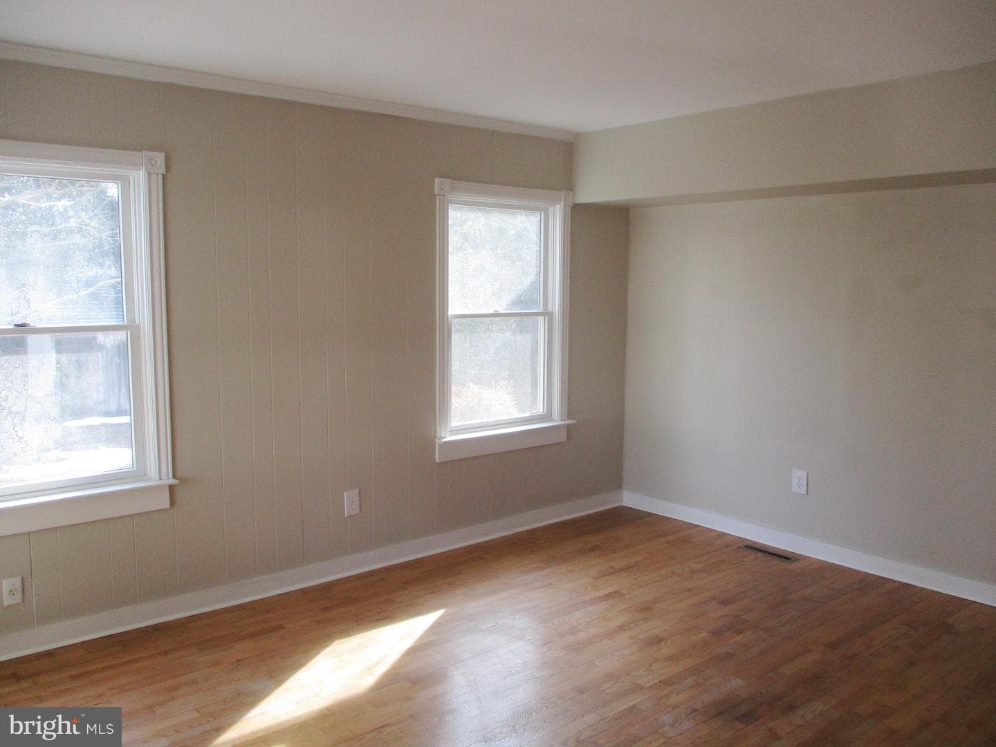26663 Maple Avenue photo 4