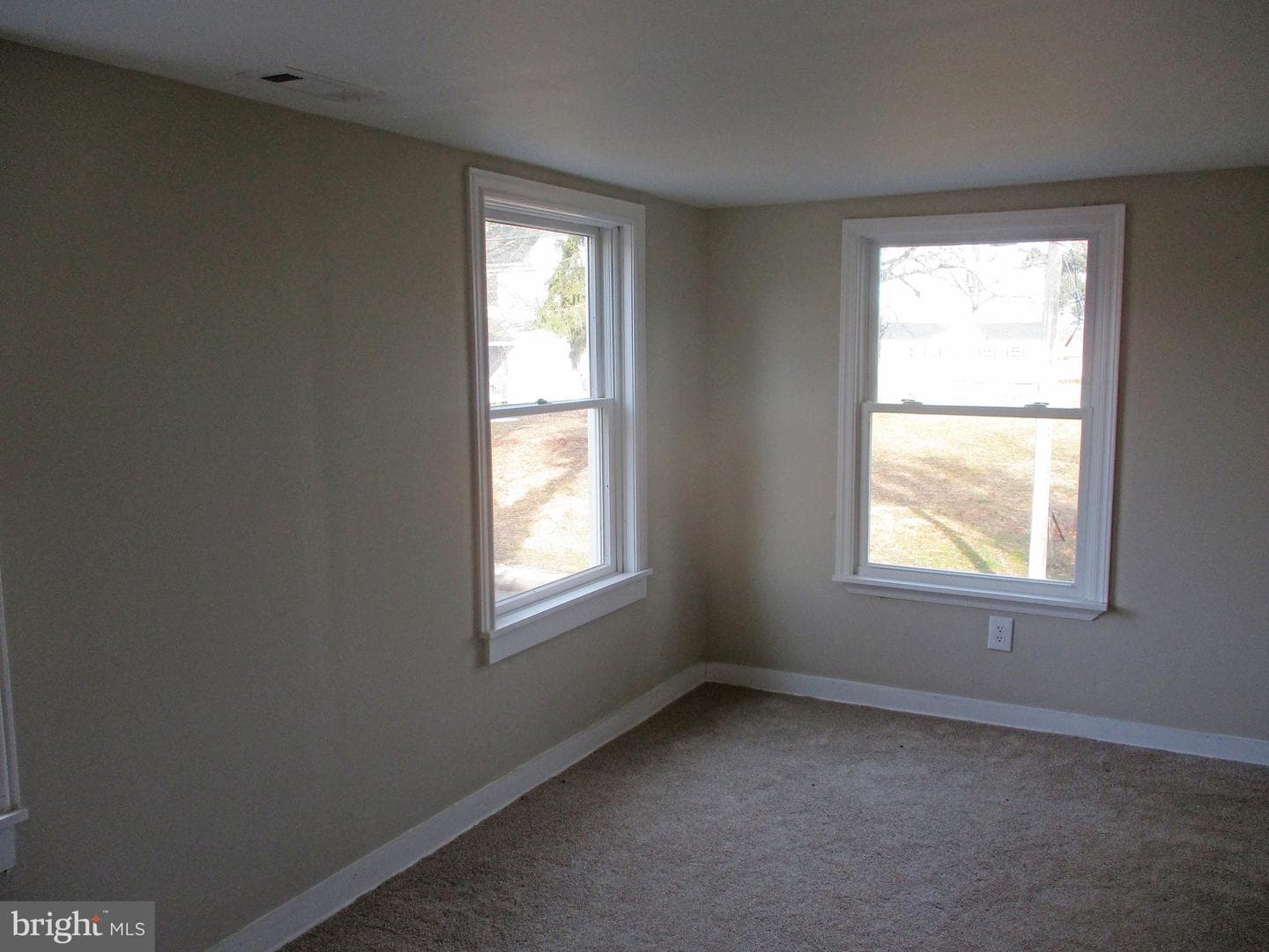 26663 Maple Avenue photo 7