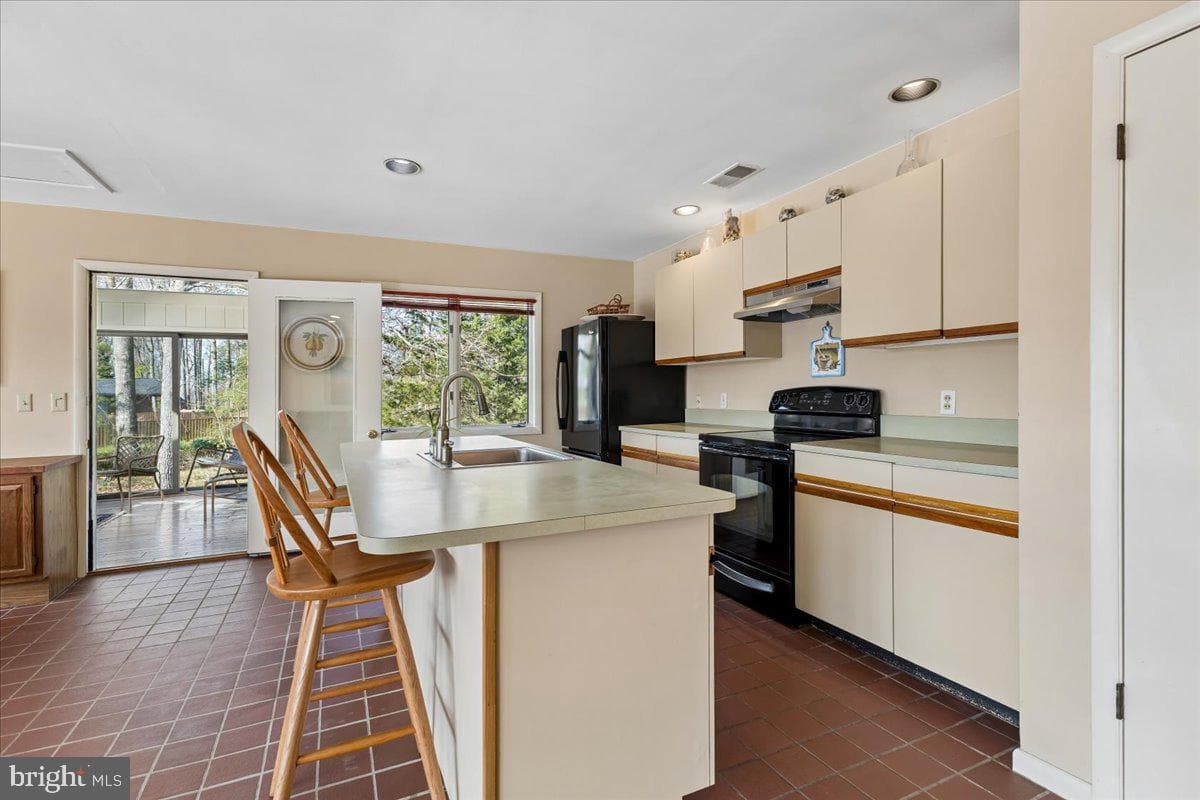 10087 John Carvill Road photo 13