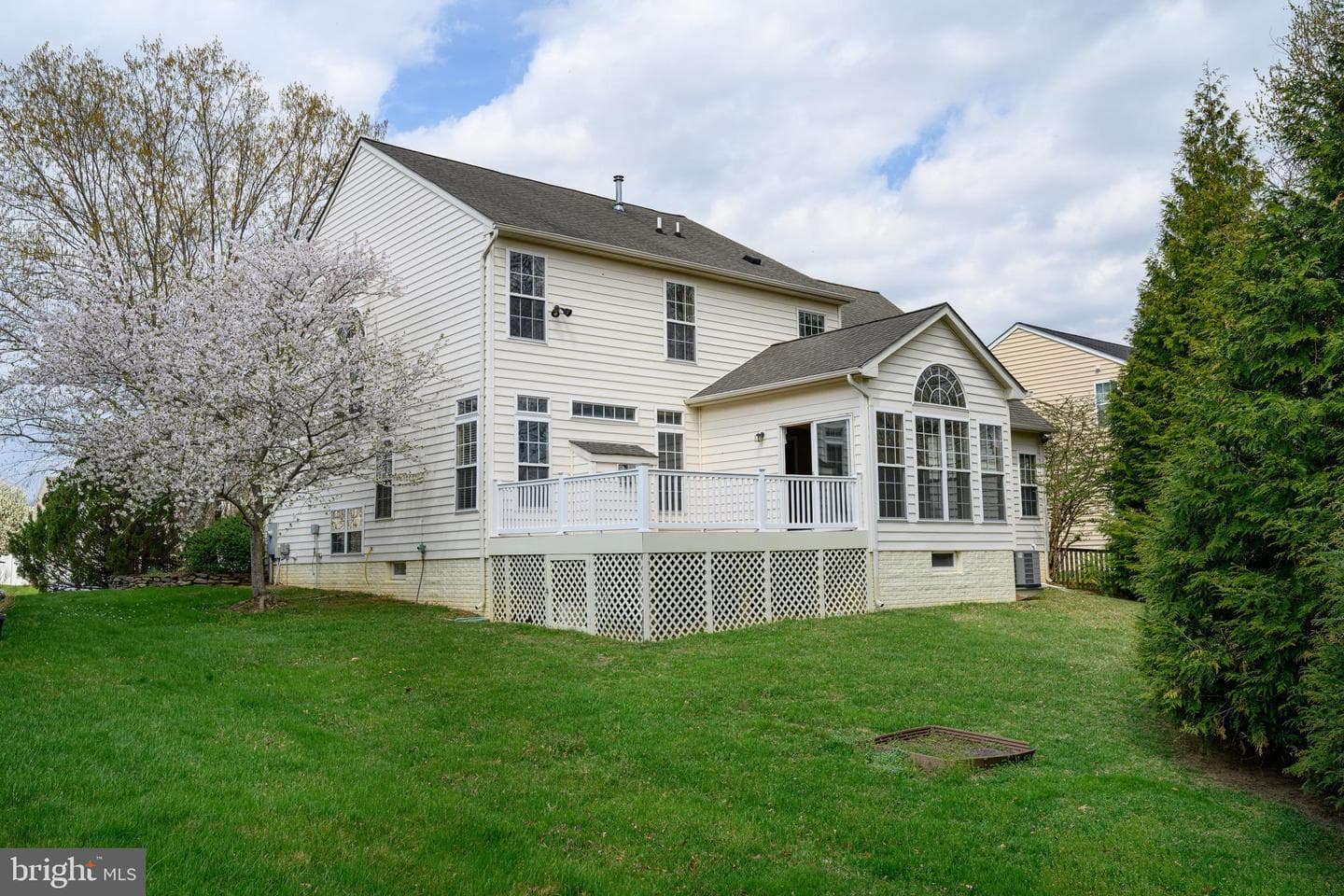 103 Sutton Way photo 5
