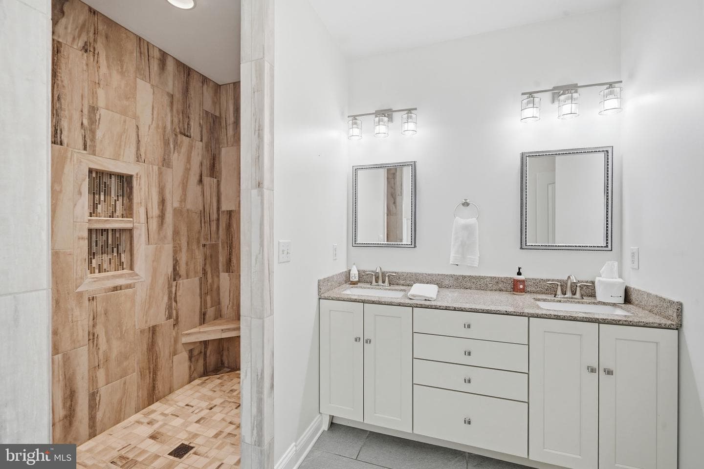 25475 Turnberry Court photo 36