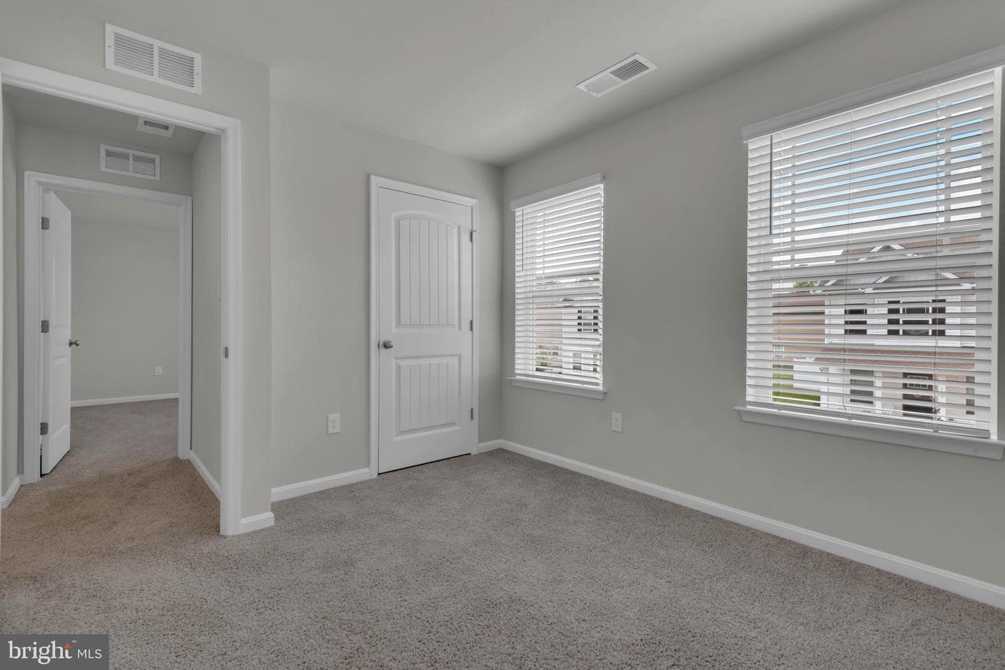 107 Flying Cloud Drive photo 30