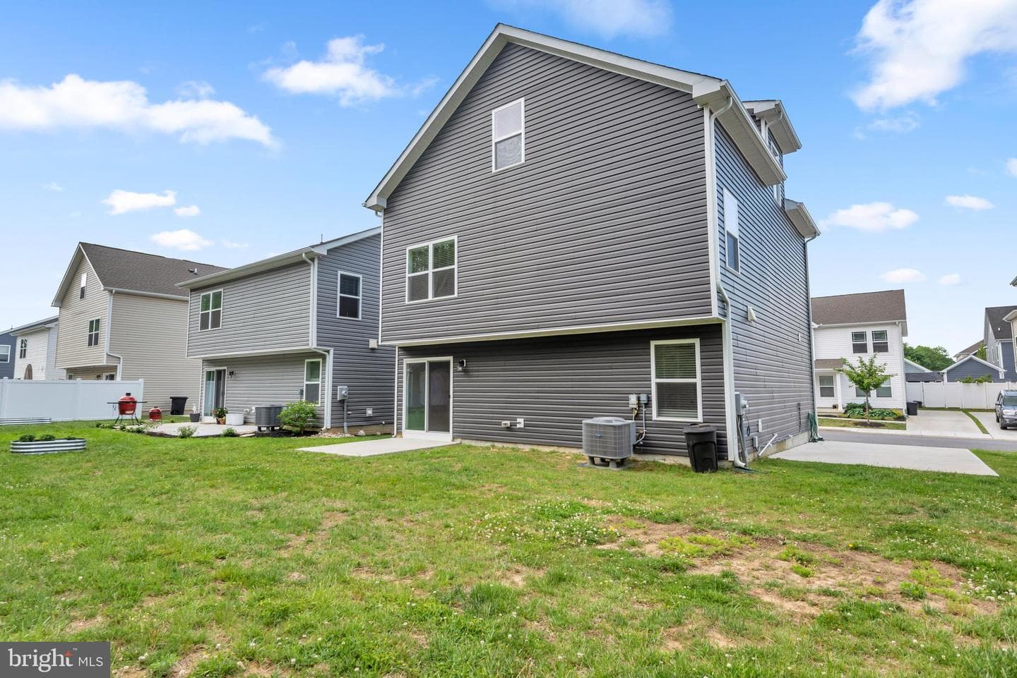 107 Flying Cloud Drive photo 38