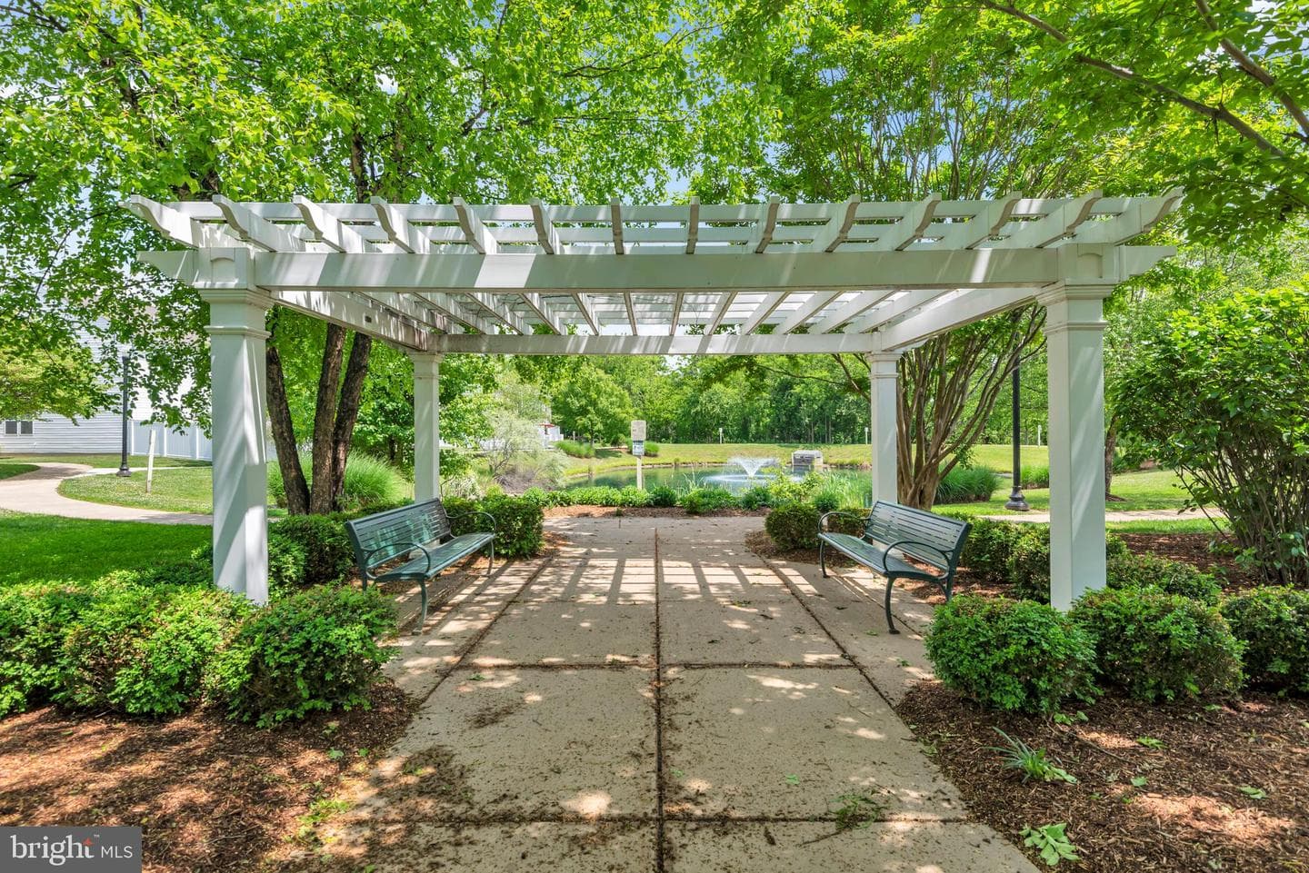 107 Flying Cloud Drive photo 42