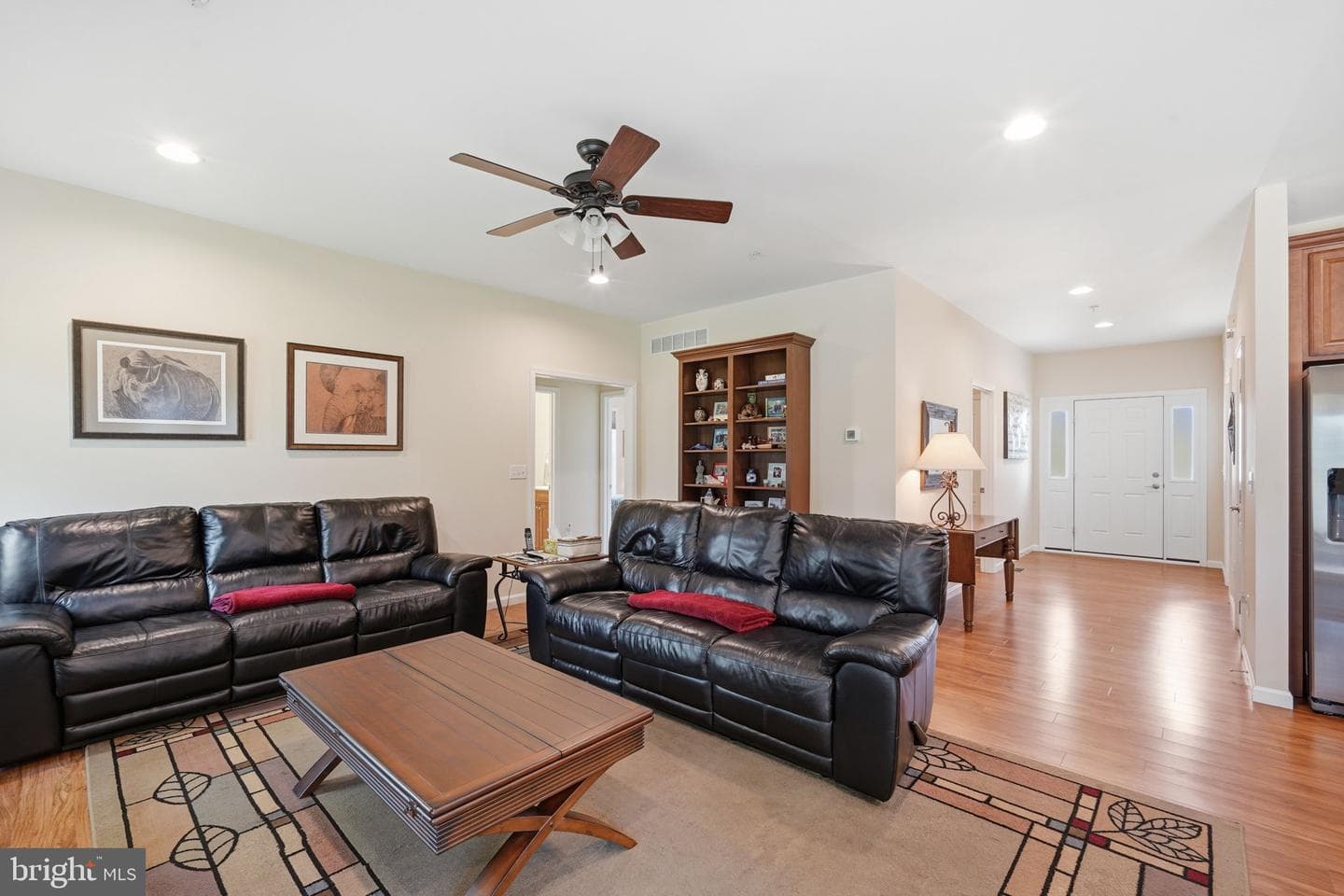 1014 Twin Court photo 12