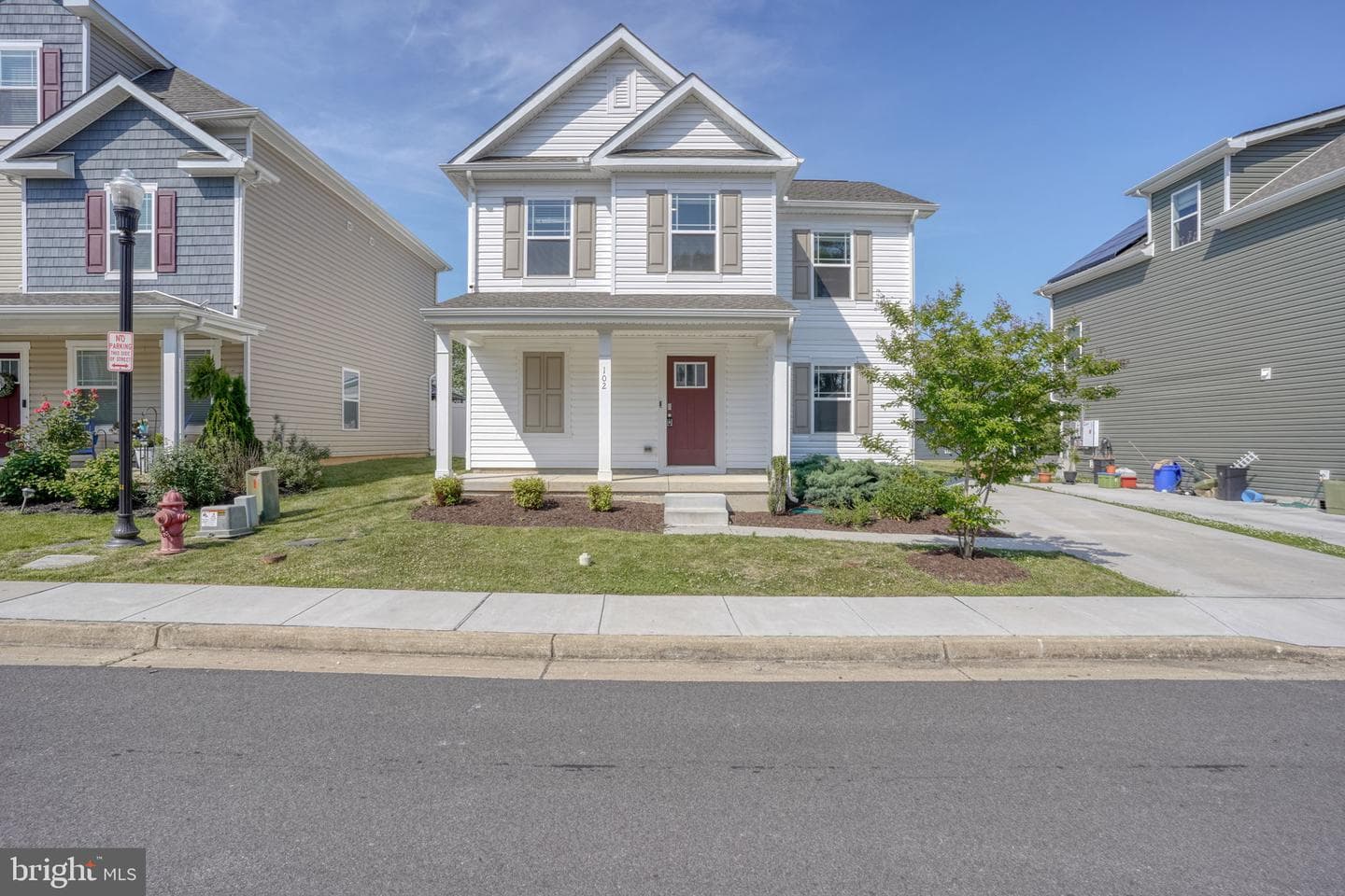 102 Flying Cloud Drive photo 12