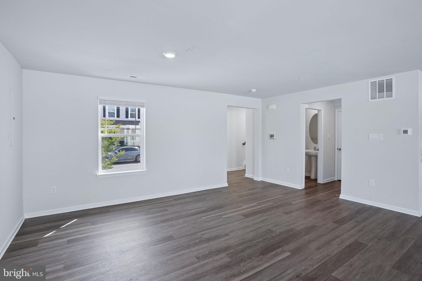 102 Flying Cloud Drive photo 17