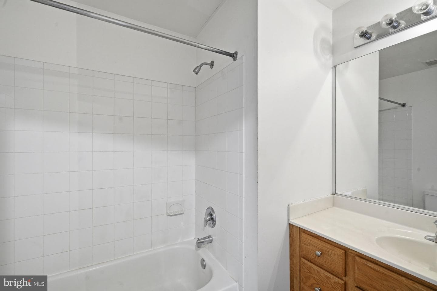104 Acorn Drive photo 17