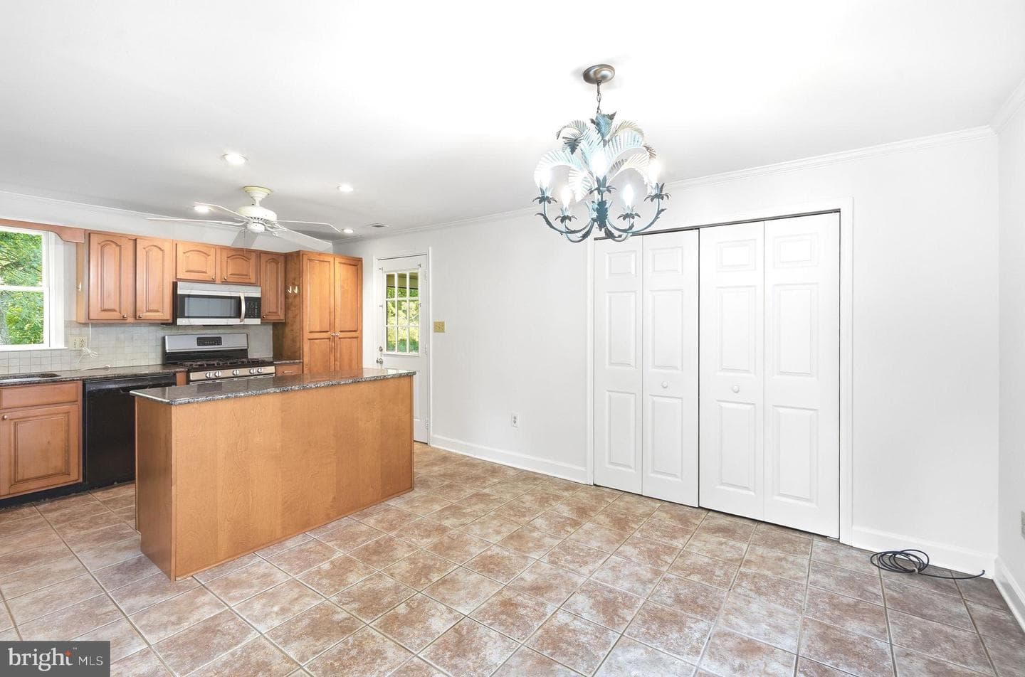 10720 Foreston Road photo 7