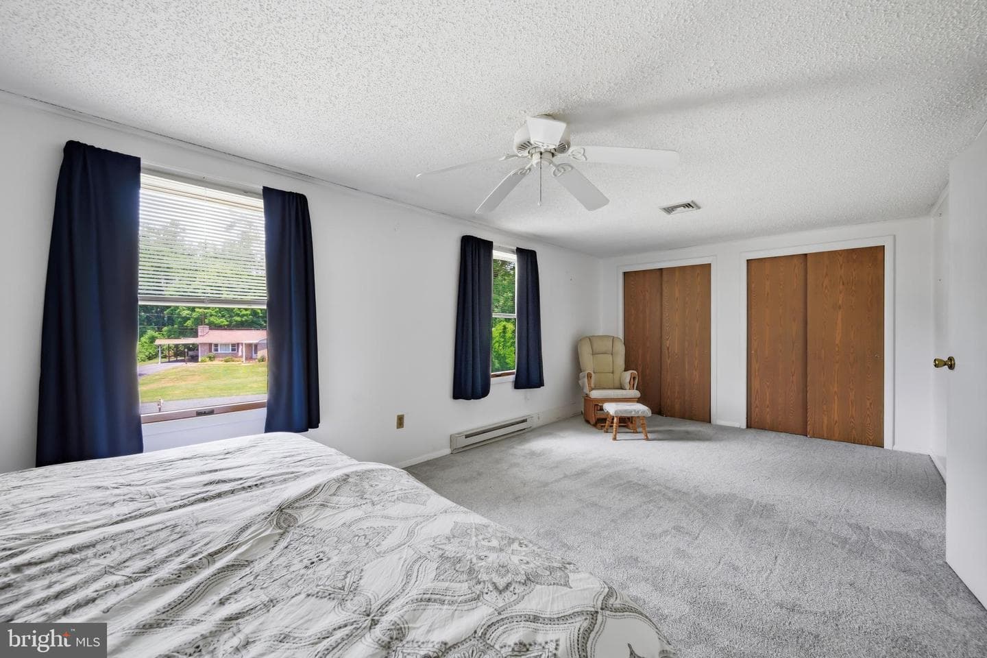 200 Manor Avenue photo 25
