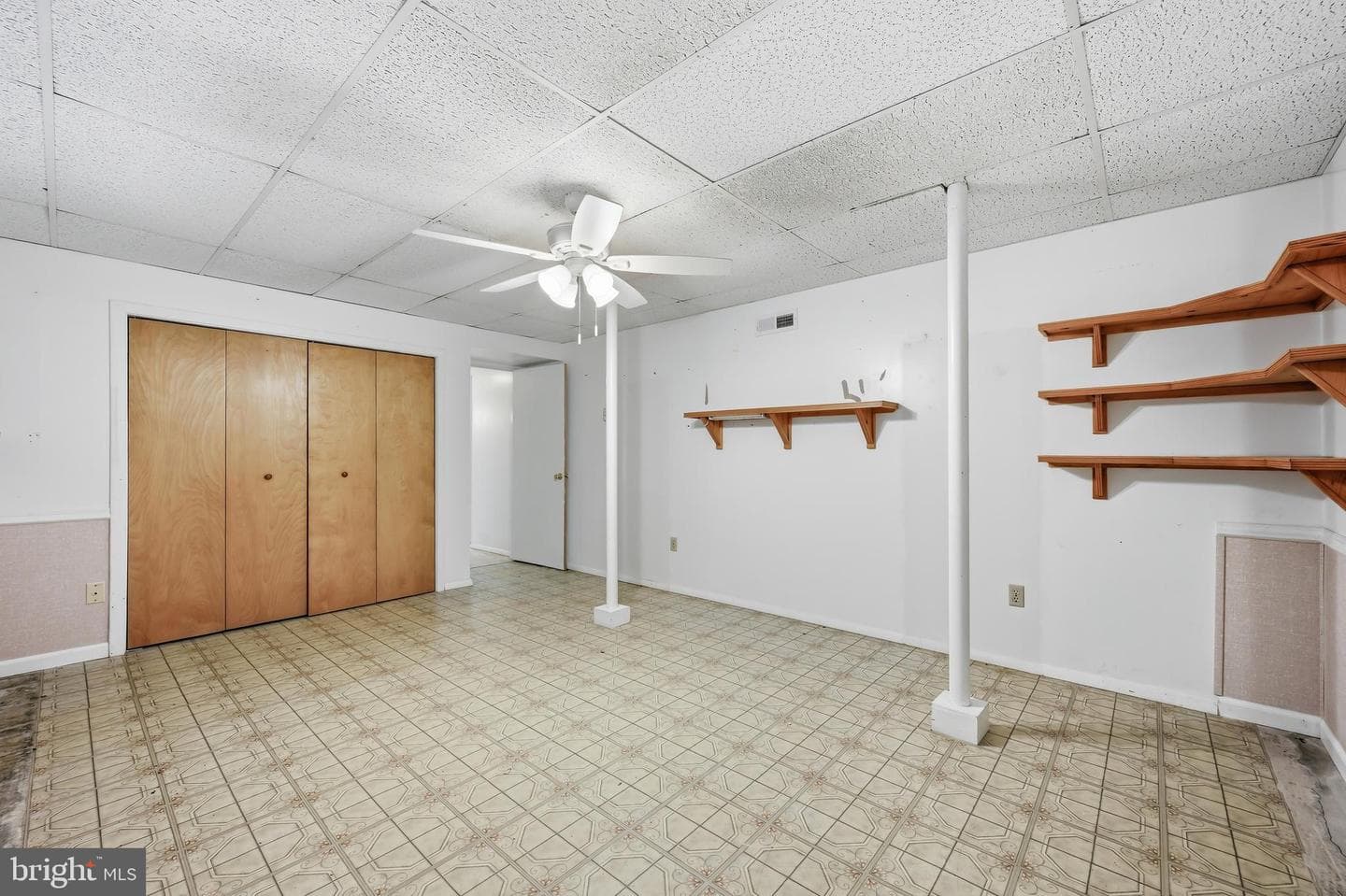 200 Manor Avenue photo 30