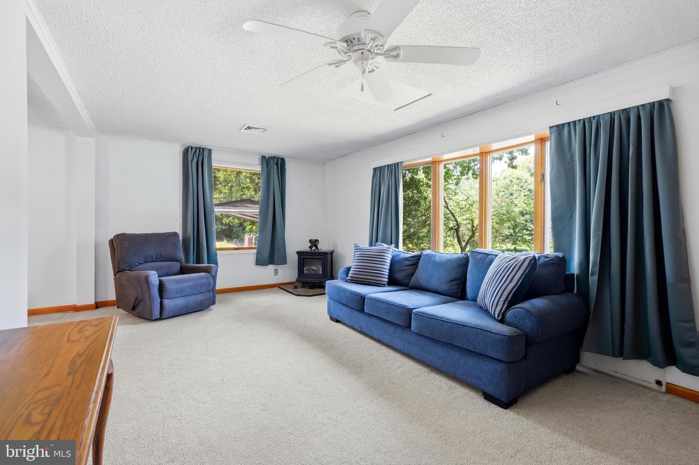 200 Manor Avenue photo 8