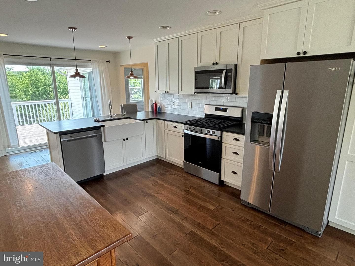 Preston Lane photo 7