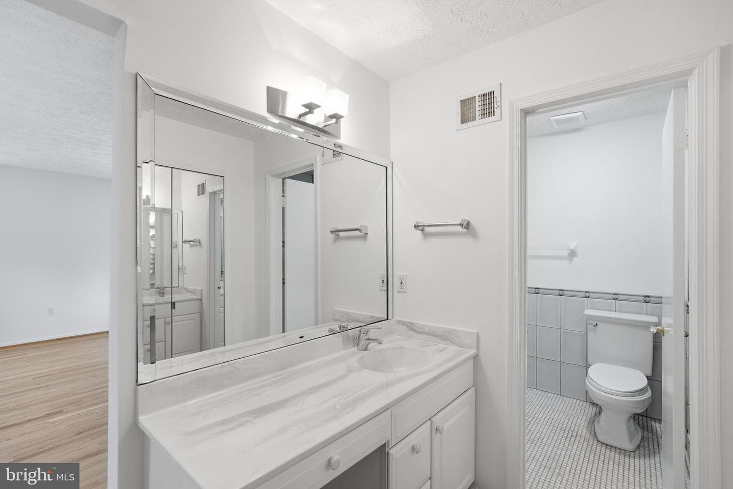 1525 W Kersey Lane photo 28