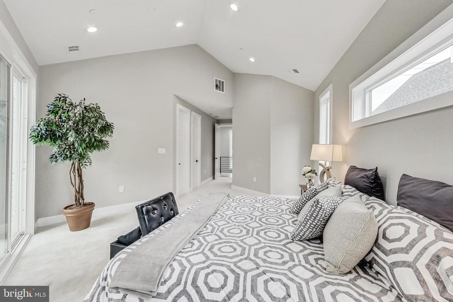 2932 University Boulevard W photo 19