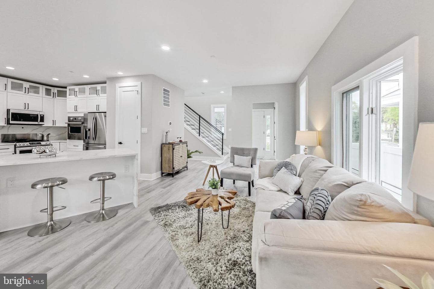 2932 University Boulevard W photo 8